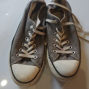 Converse size 8 womens shoes